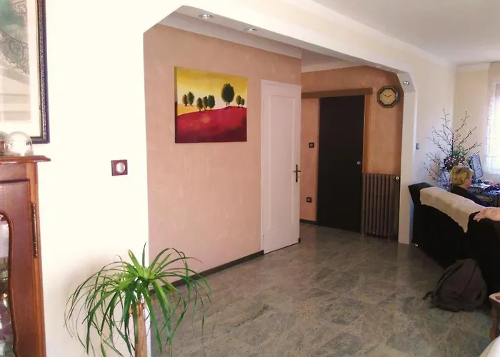 Privatunterkunft Room,chambre Privee Chez L'habitant,parking Voiture Devant La Maison,garage Moto Et Velo Colmar